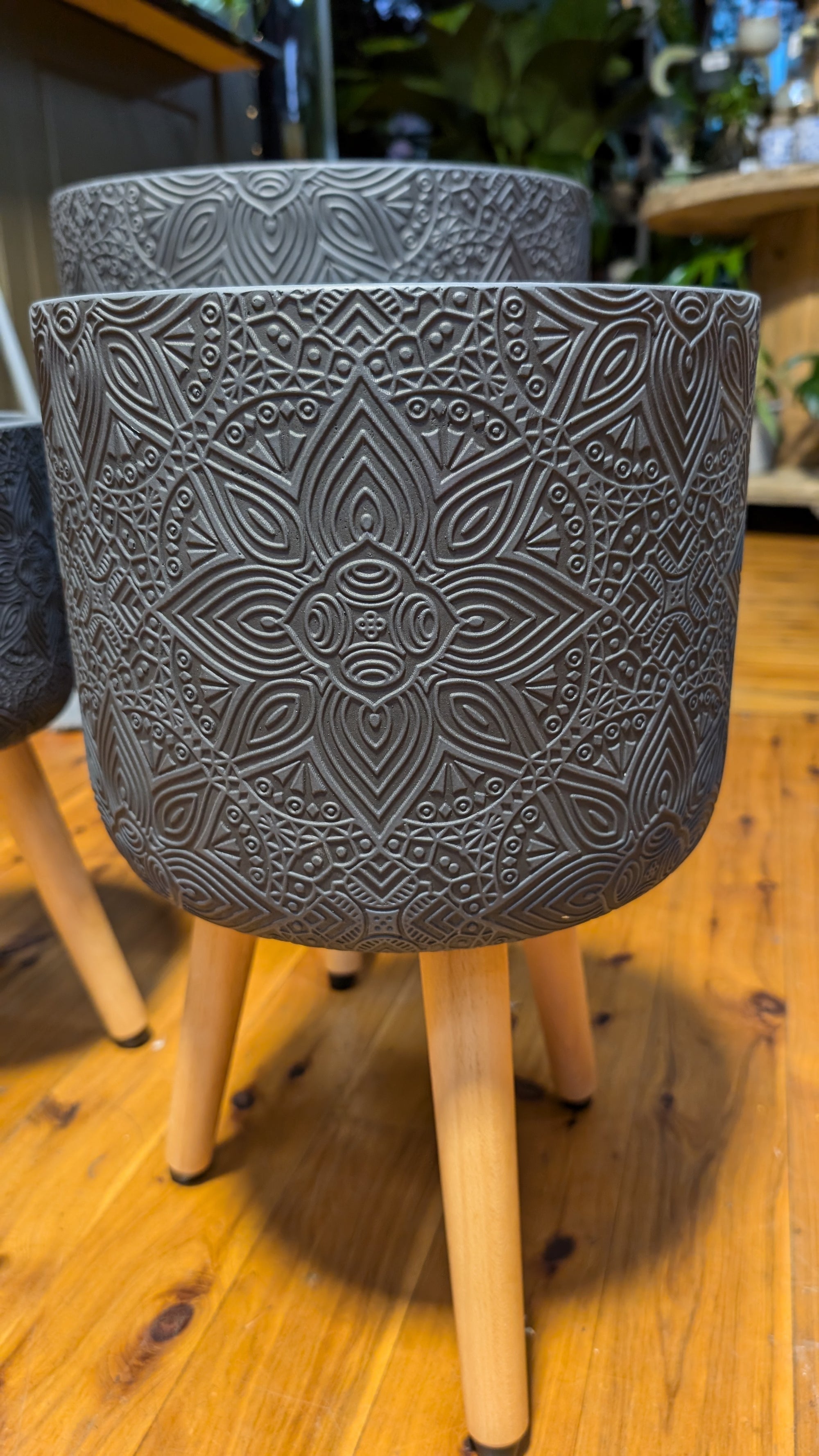 Black Mountain tripod Pot