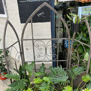 French Provençal garden doorway